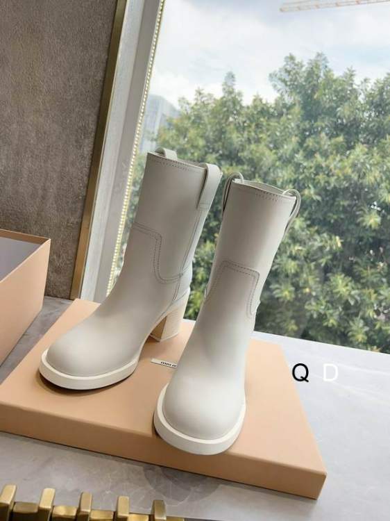 Picture of Miumiu Shoes _SKUMiuMiusz35-403CGDT093817939